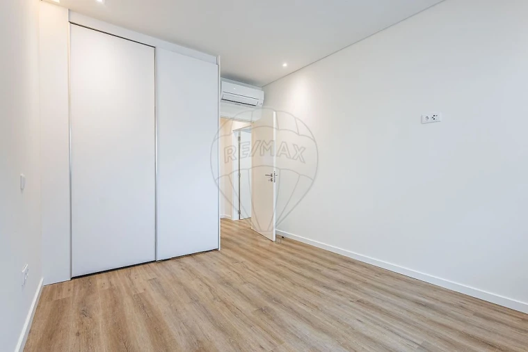 Moradia T3 para Venda em Aveiras de Cima Foto 35