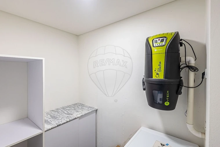 Moradia T3 para Venda em Aveiras de Cima Foto 45