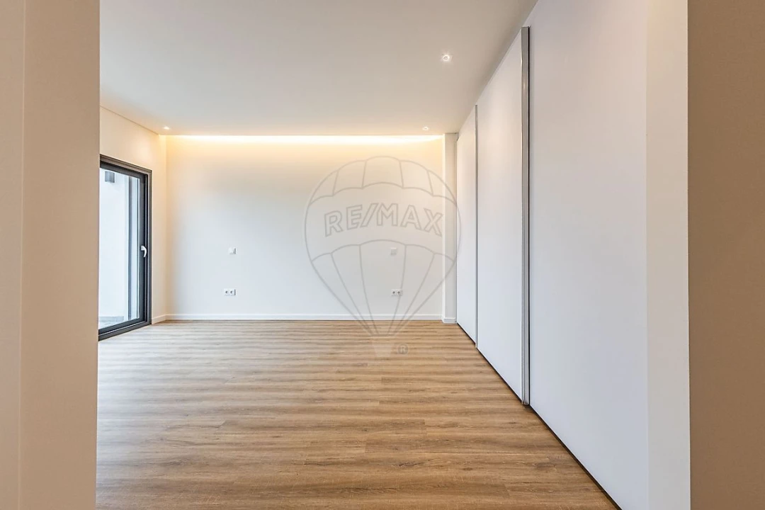 Moradia T3 para Venda em Aveiras de Cima Foto 28