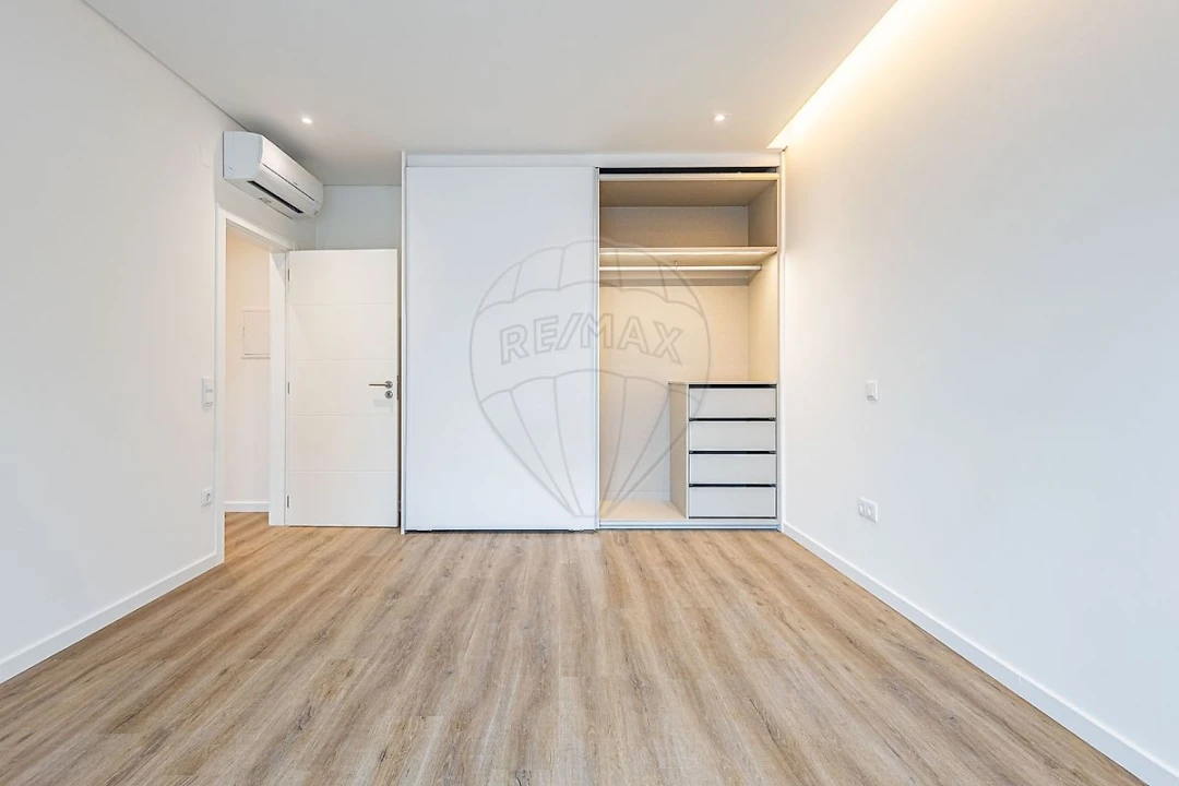 Moradia T3 para Venda em Aveiras de Cima Foto 32