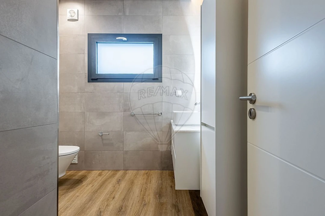 Moradia T3 para Venda em Aveiras de Cima Foto 10