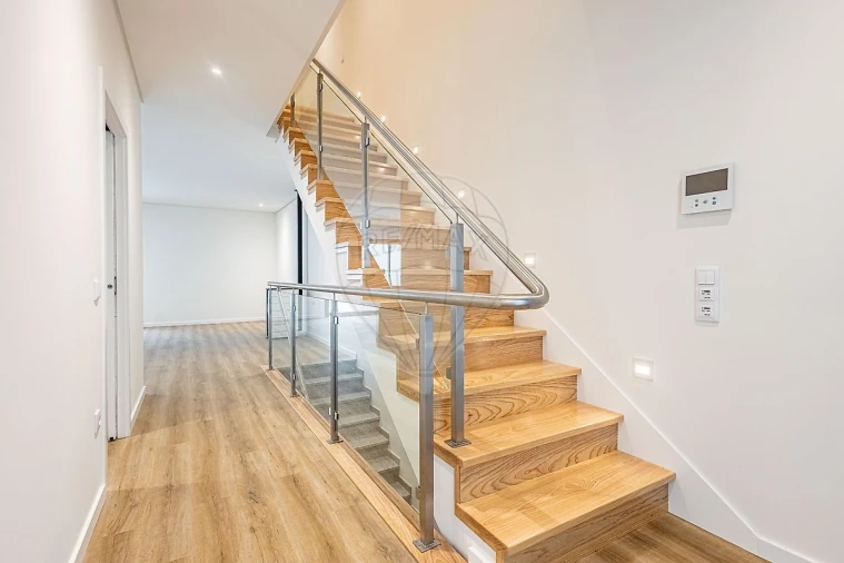 Moradia T3 para Venda em Aveiras de Cima Foto 4