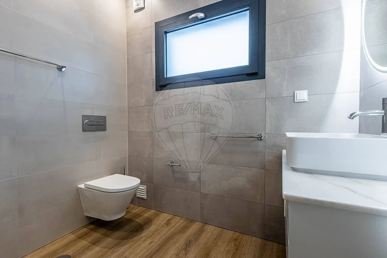 Moradia T4 para Venda em Aveiras de Cima Foto 23