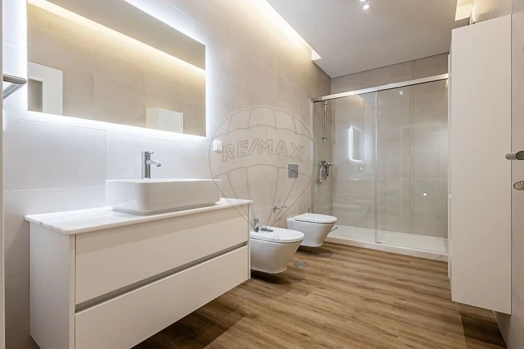 Moradia T4 para Venda em Aveiras de Cima Foto 39