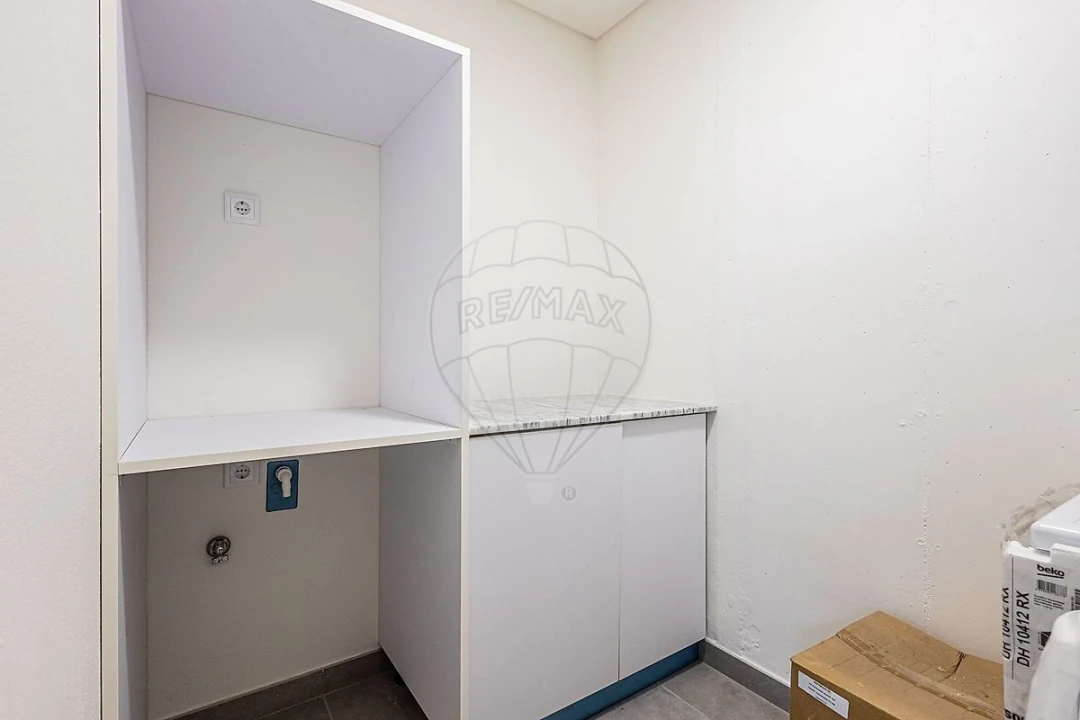 Moradia T4 para Venda em Aveiras de Cima Foto 46