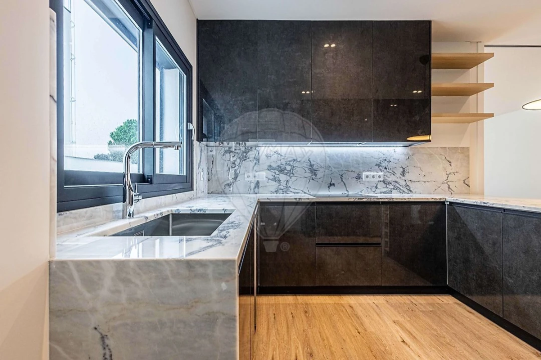 Moradia T4 para Venda em Aveiras de Cima Foto 14