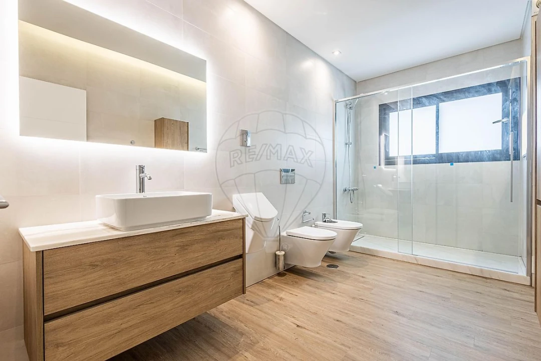 Moradia T4 para Venda em Aveiras de Cima Foto 34