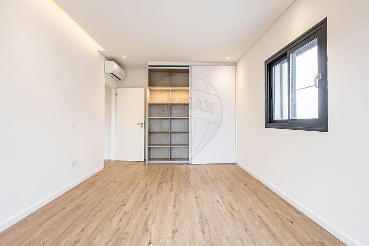 Moradia T4 para Venda em Aveiras de Cima Foto 20