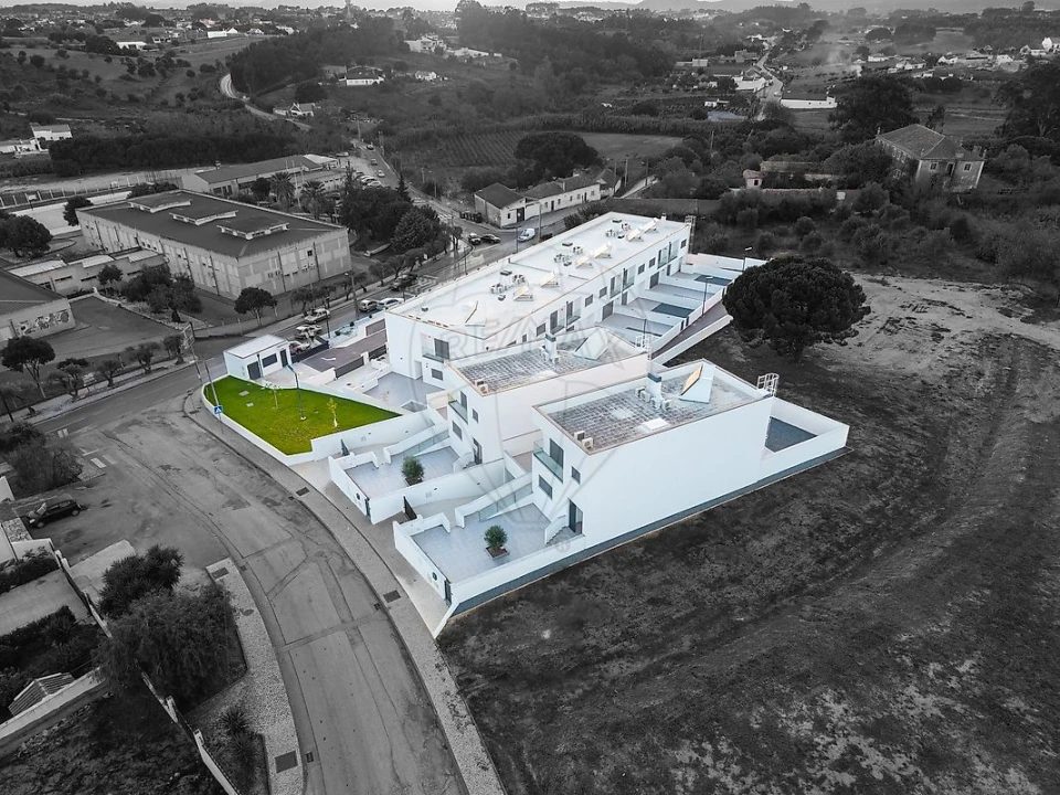 Moradia T4 para Venda em Aveiras de Cima Foto 45