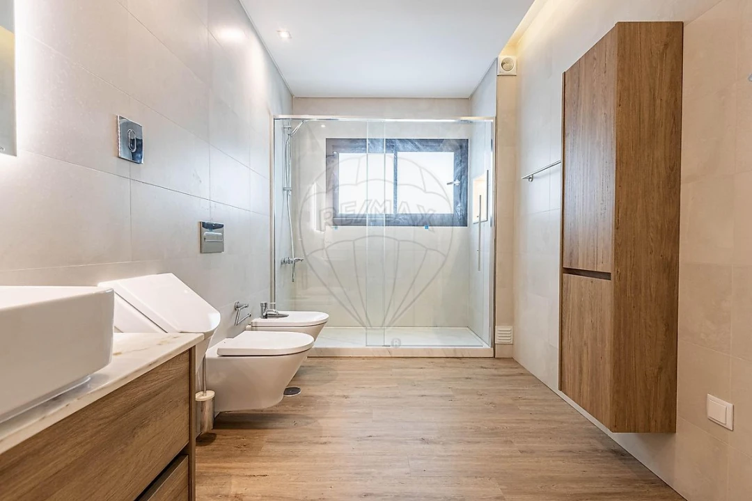 Moradia T4 para Venda em Aveiras de Cima Foto 35