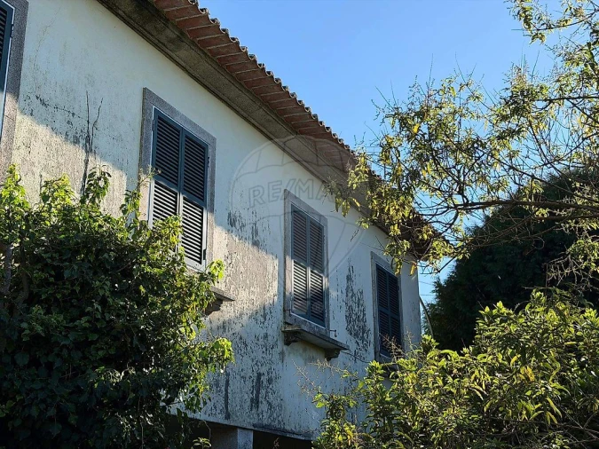 Moradia T6 para Venda em Moreira