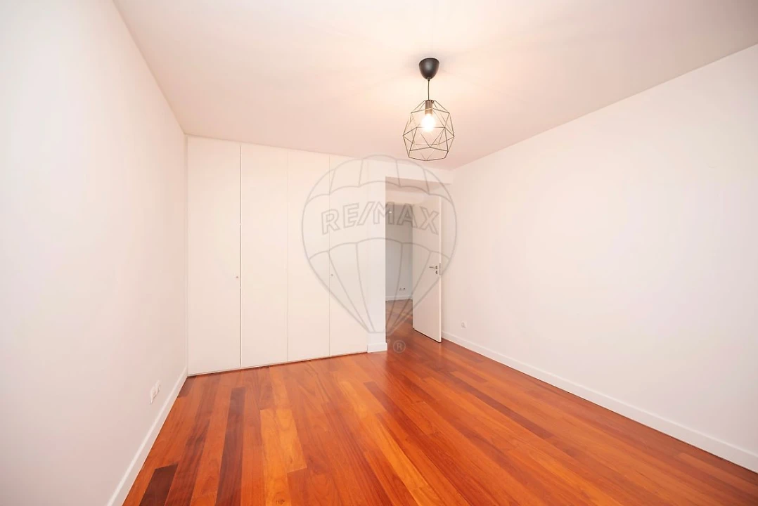 Apartamento T3 para Arrendamento em Belém Foto 23