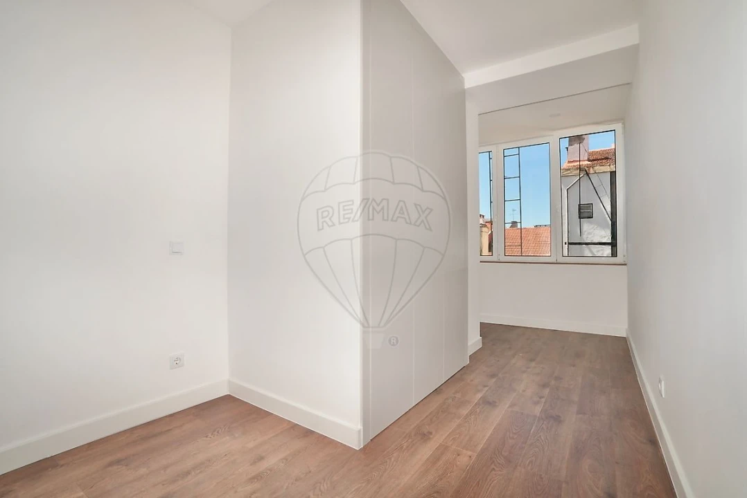 Apartamento T3 para Venda em Santo António Foto 23