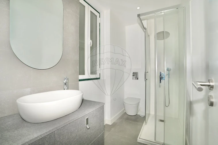 Apartamento T3 para Venda em Santo António Foto 29