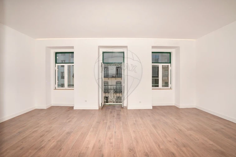 Apartamento T3 para Venda em Santo António Foto 3