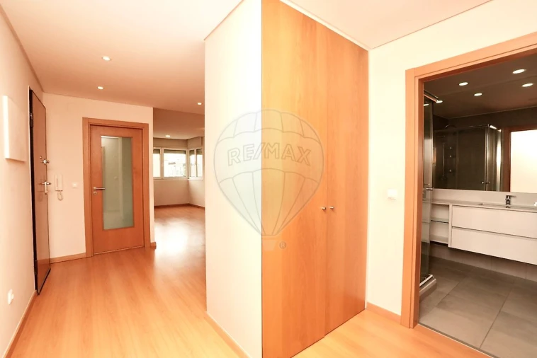 Apartamento T2 para Venda em Alverca do Ribatejo e Sobralinho Foto 6