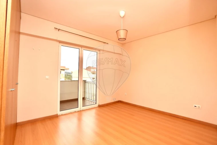 Apartamento T2 para Venda em Alverca do Ribatejo e Sobralinho Foto 7