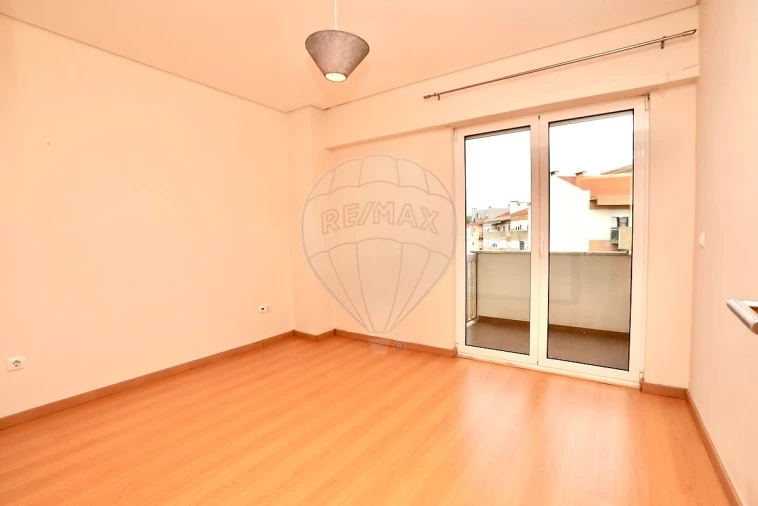 Apartamento T2 para Venda em Alverca do Ribatejo e Sobralinho Foto 10