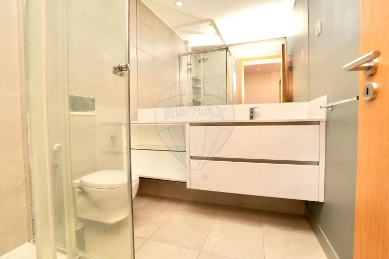 Apartamento T2 para Venda em Alverca do Ribatejo e Sobralinho Foto 9