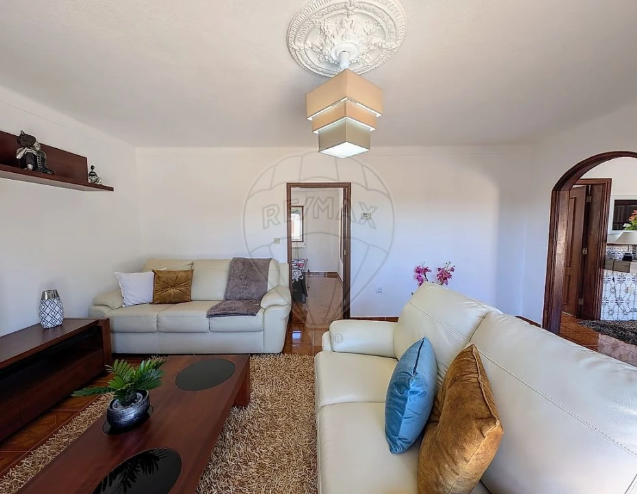 Moradia T2 para Venda em Valega Foto 5