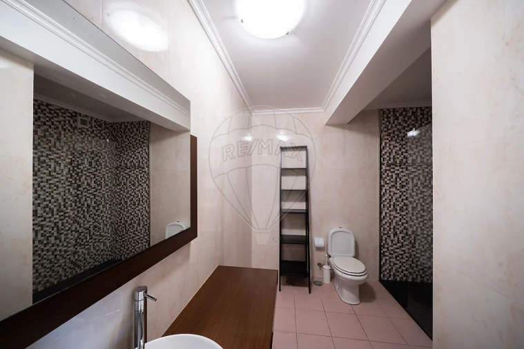 Apartamento T3 para Venda em Recardães e Espinhel Foto 12