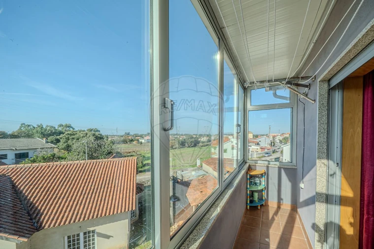 Apartamento T3 para Venda em Recardães e Espinhel Foto 9