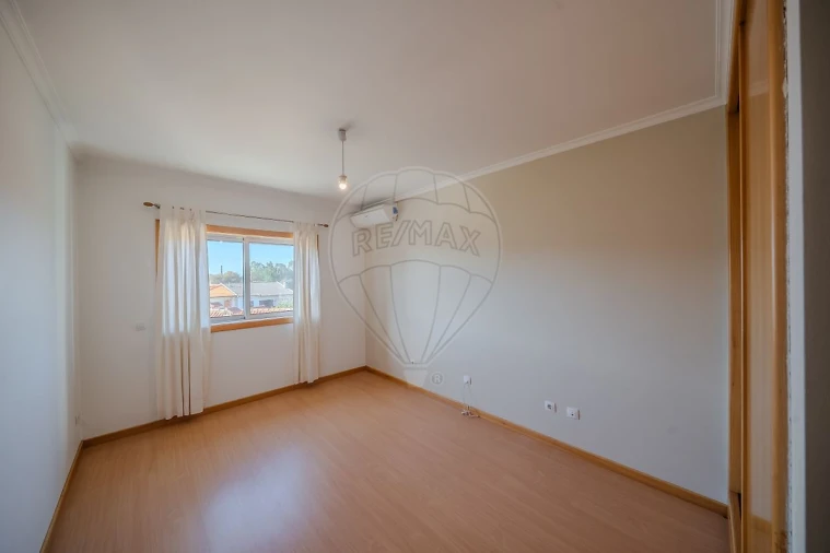 Apartamento T3 para Venda em Recardães e Espinhel Foto 10