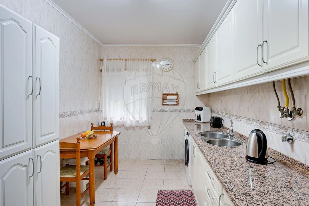 Apartamento T2 para Venda em Alhandra, São João dos Montes e Calhandriz Foto 2