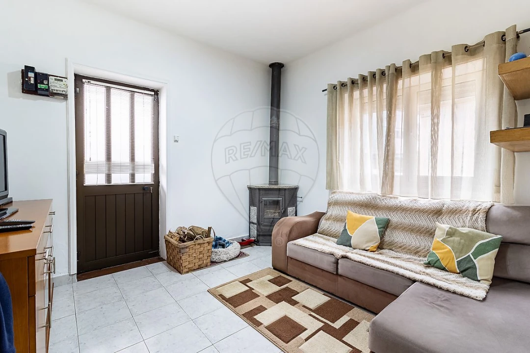 Moradia T5 para Venda em Vila de Cucujães Foto 10