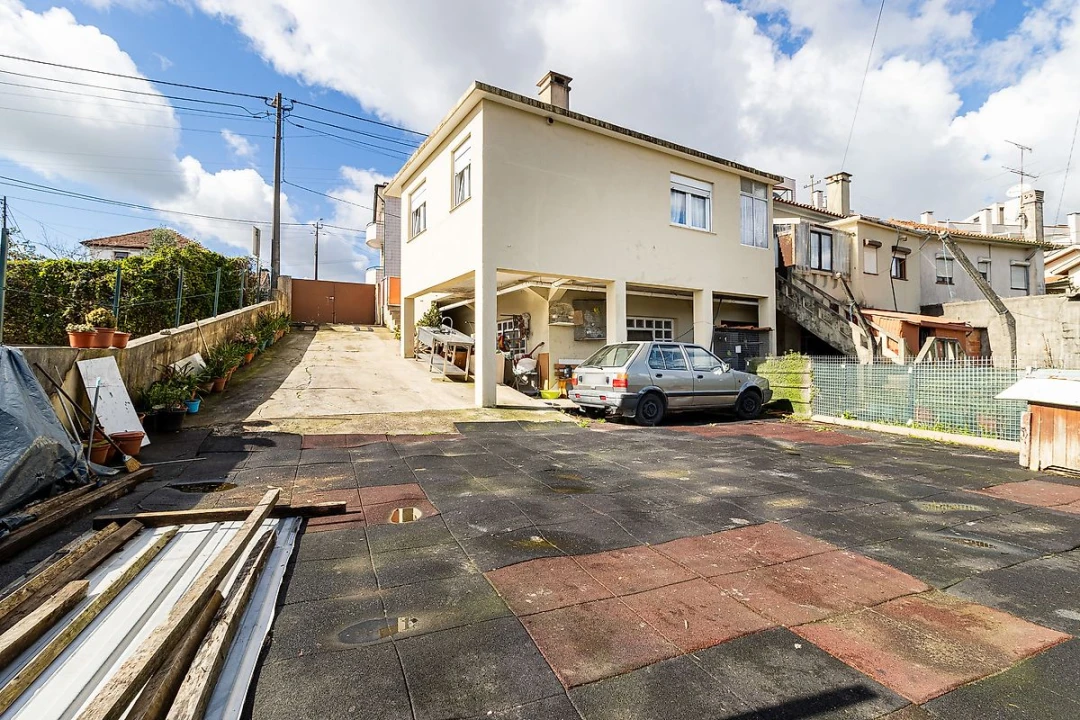 Moradia T5 para Venda em Vila de Cucujães Foto 7