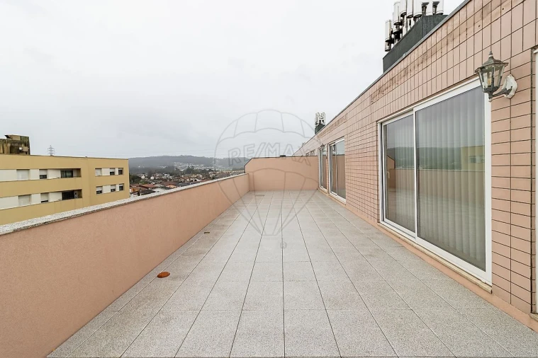 Apartamento T3 para Venda em Bougado (São Martinho e Santiago) Foto 17