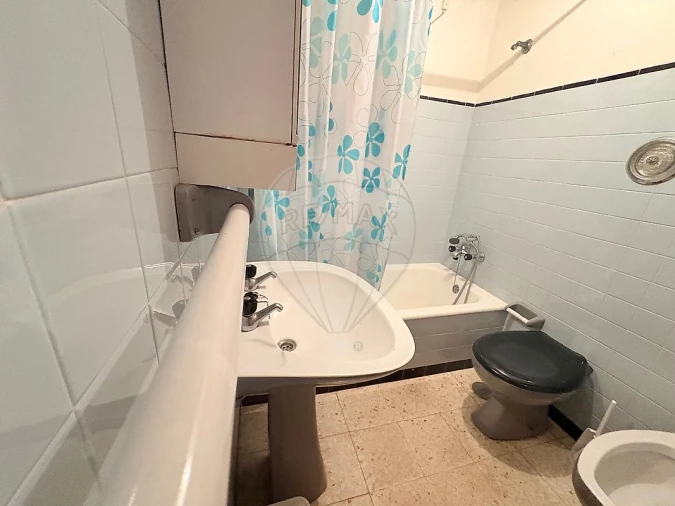 Apartamento T2 para Venda em Espinho Foto 11