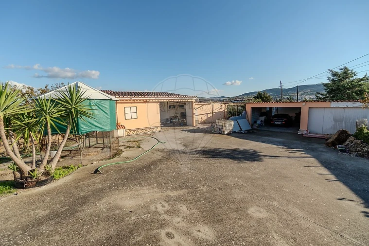 Moradia T3 para Venda em Arruda dos Vinhos Foto 44