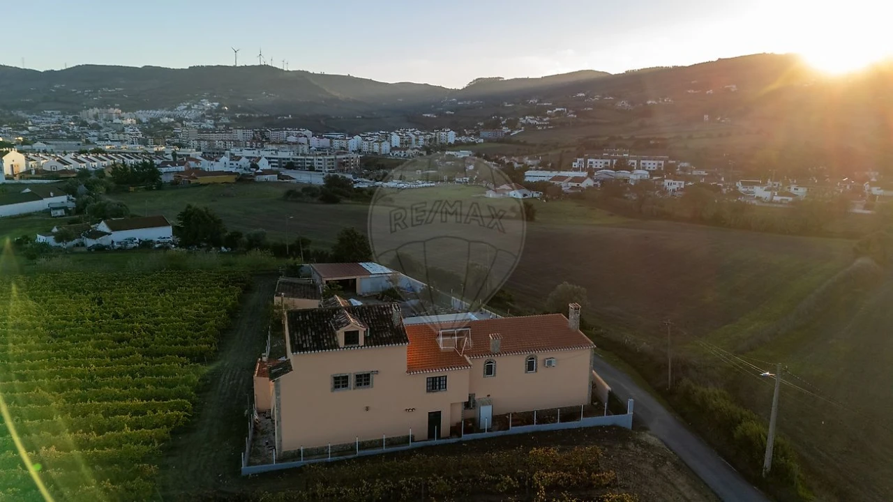 Moradia T3 para Venda em Arruda dos Vinhos Foto 9