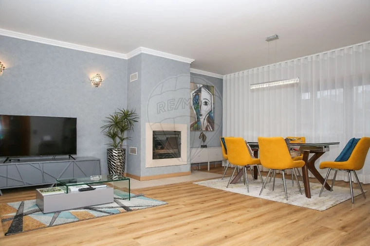 Apartamento T2 para Venda em Carregado e Cadafais Foto 2