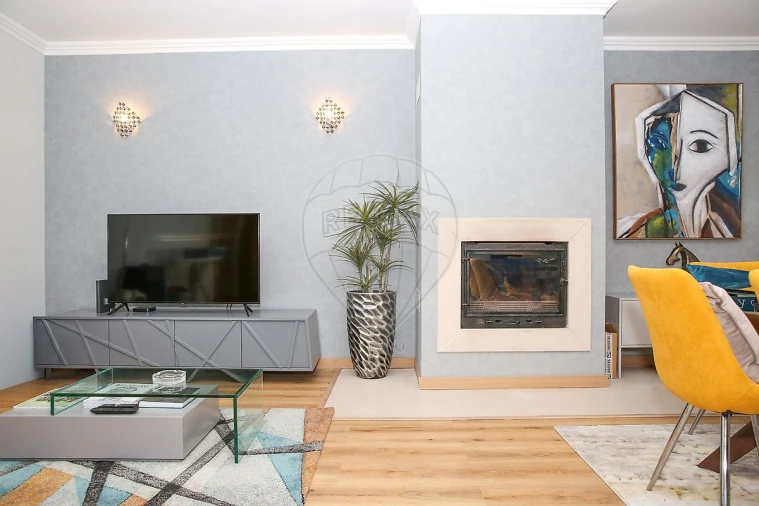 Apartamento T2 para Venda em Carregado e Cadafais Foto 4