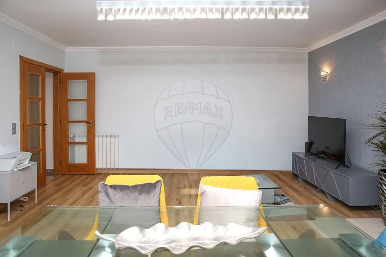 Apartamento T2 para Venda em Carregado e Cadafais Foto 5