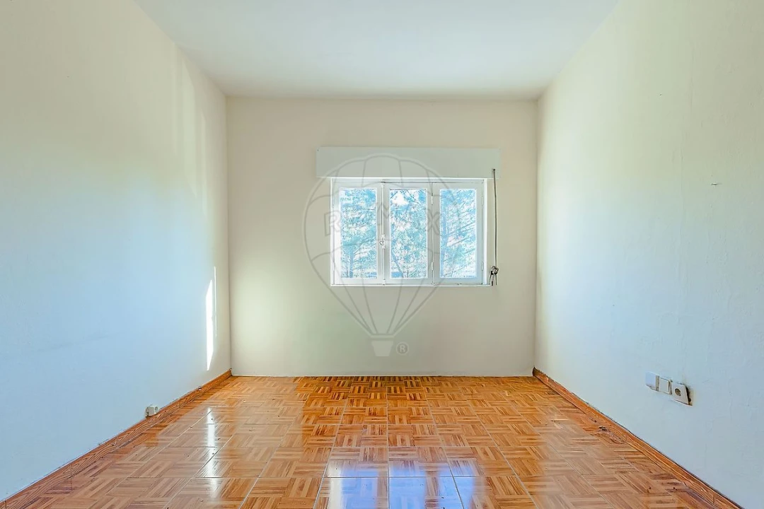 Prédio para Venda em Fânzeres e São Pedro da Cova Foto 7