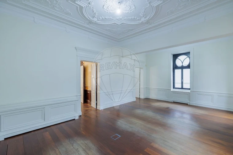 Prédio para Venda em Cedofeita, Santo Ildefonso, Sé, Miragaia, São Nicolau e Vitória Foto 26