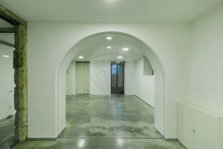 Prédio para Venda em Cedofeita, Santo Ildefonso, Sé, Miragaia, São Nicolau e Vitória Foto 38