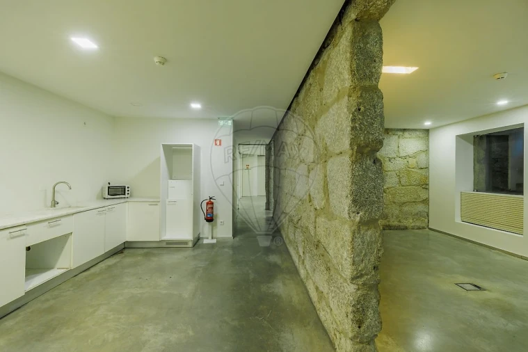 Prédio para Venda em Cedofeita, Santo Ildefonso, Sé, Miragaia, São Nicolau e Vitória Foto 41