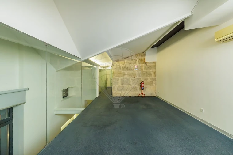 Prédio para Venda em Cedofeita, Santo Ildefonso, Sé, Miragaia, São Nicolau e Vitória Foto 49