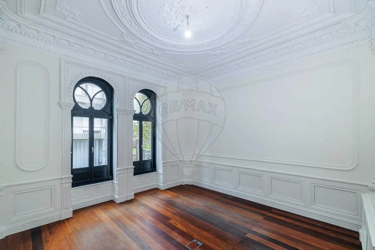 Prédio para Venda em Cedofeita, Santo Ildefonso, Sé, Miragaia, São Nicolau e Vitória Foto 16