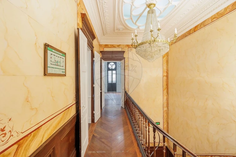 Prédio para Venda em Cedofeita, Santo Ildefonso, Sé, Miragaia, São Nicolau e Vitória Foto 20