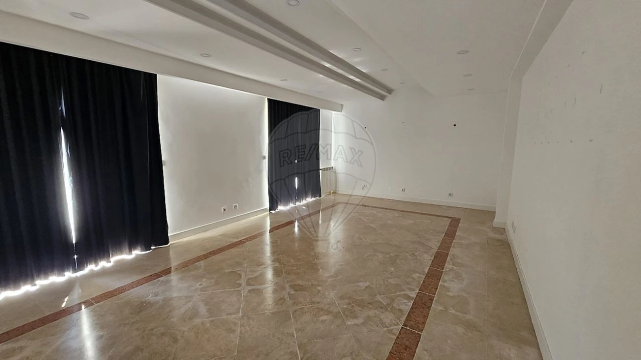 Moradia T9 para Venda em Alhandra, São João dos Montes e Calhandriz Foto 22