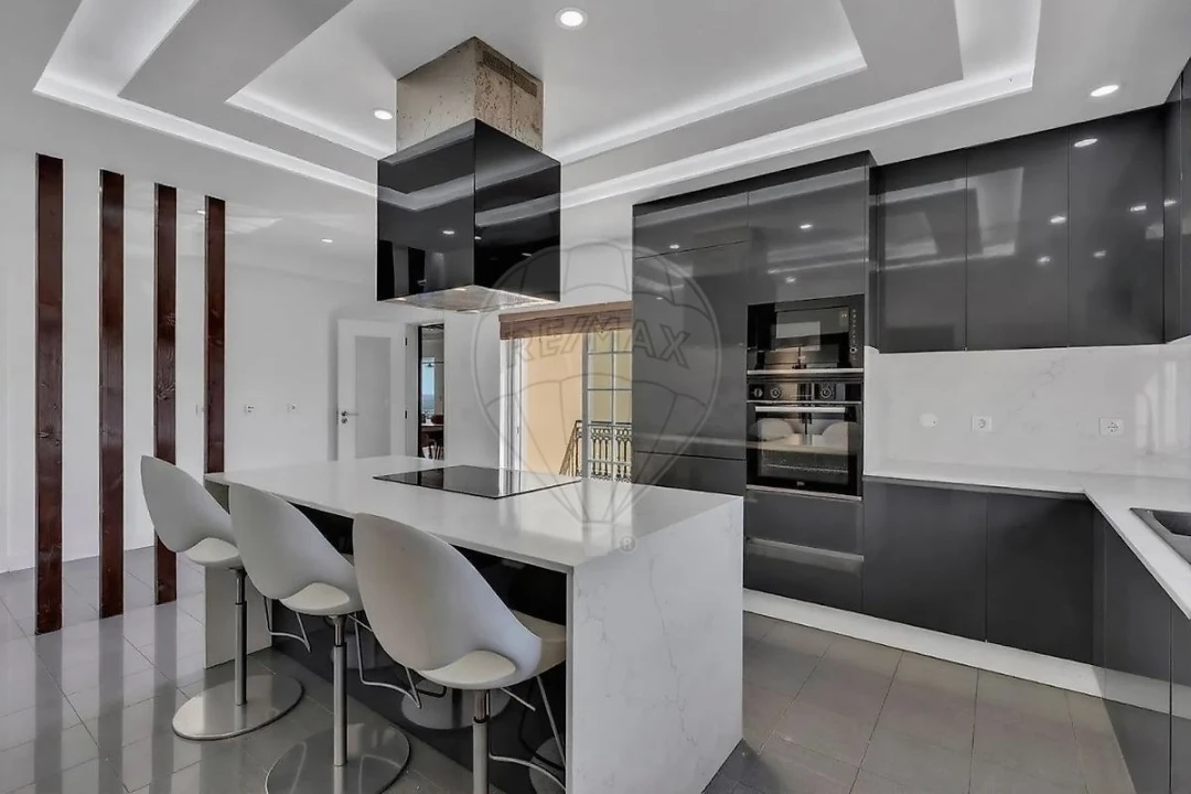 Moradia T9 para Venda em Alhandra, São João dos Montes e Calhandriz Foto 10