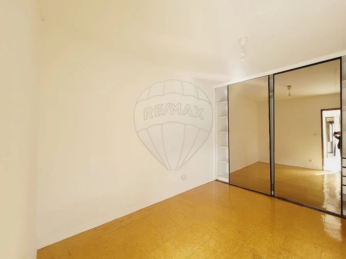 Apartamento T2 para Venda em Massamá e Monte Abraão Foto 14