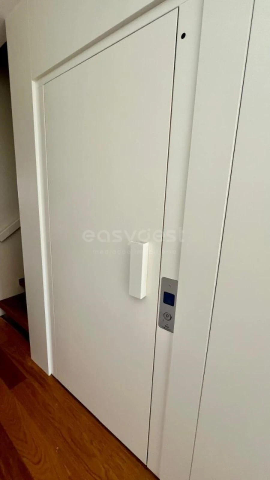 Moradia T4 para Venda em Alcantara Foto 6