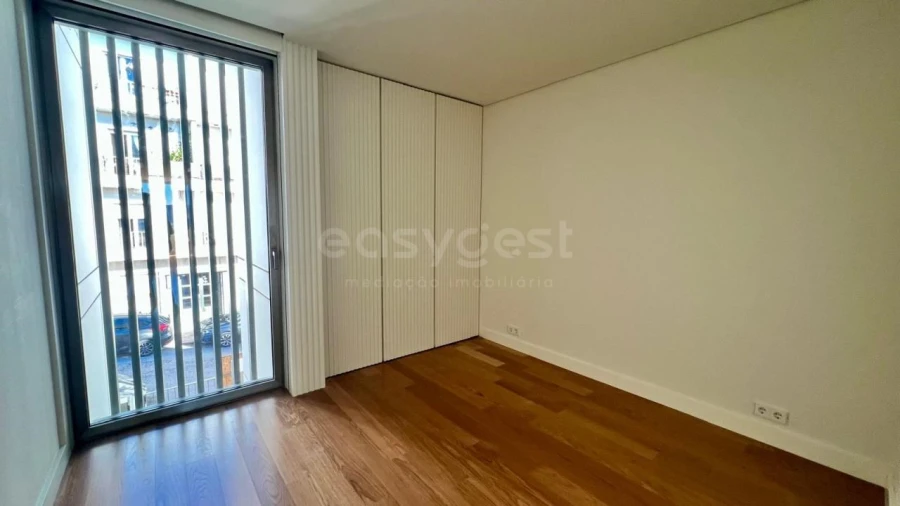 Moradia T4 para Venda em Alcantara Foto 14