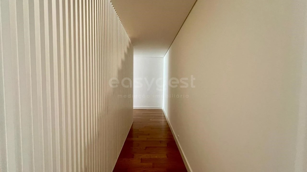 Moradia T4 para Venda em Alcantara Foto 19